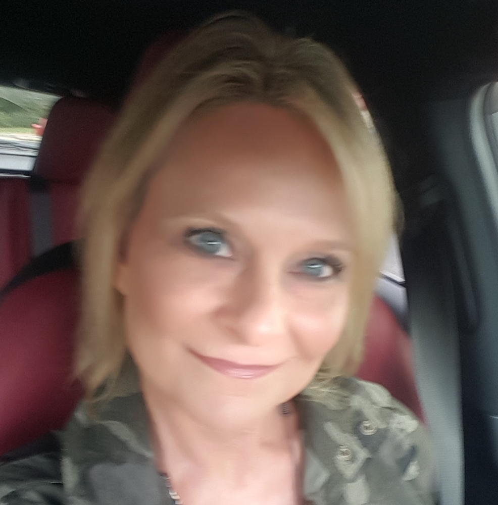 Meet your Posher, Shelley